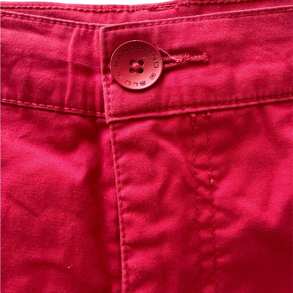 Bandolino Women’s Vibrant Red Flat Front Shorts Size 16W - Picture 2 of 4